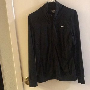 92% polyester 8% Spandex